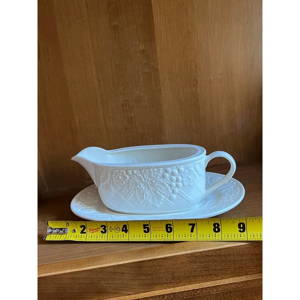 Mikasa English Countryside White Gravy Boat and Underplate Embossed Stoneware